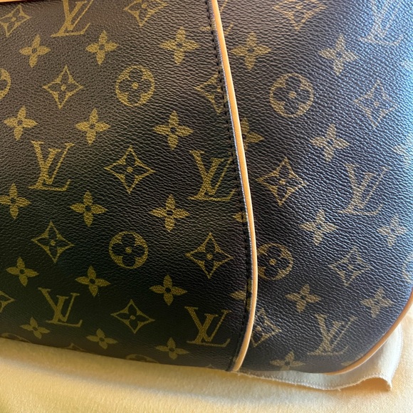 Authentic Louis Vuitton Galleria GM Bag - - Picture 9 of 10